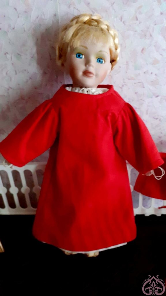 Платье для куклы карелочки