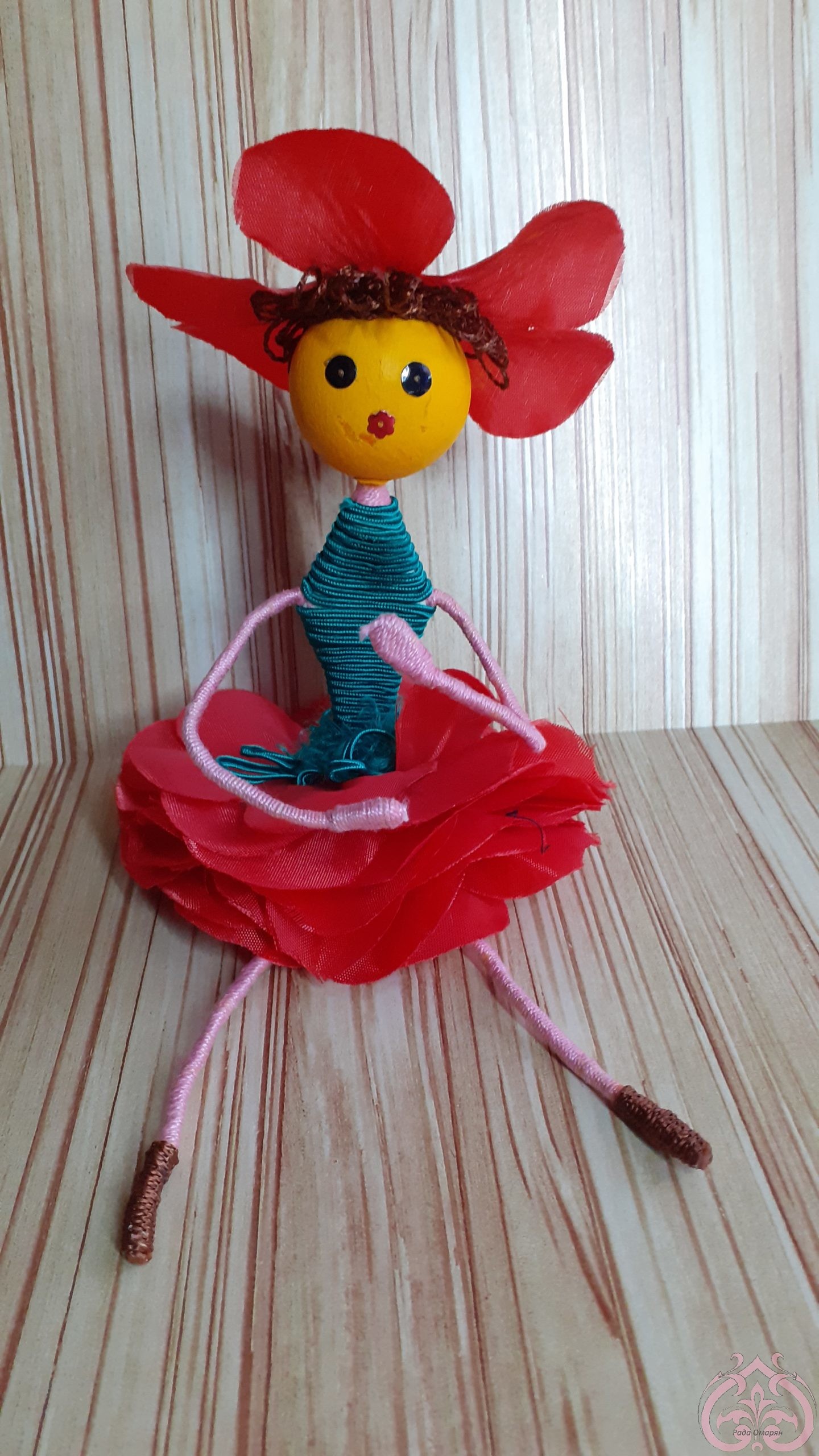изготовление текстильной куклы своими руками
Цветочная балеринка-мак    