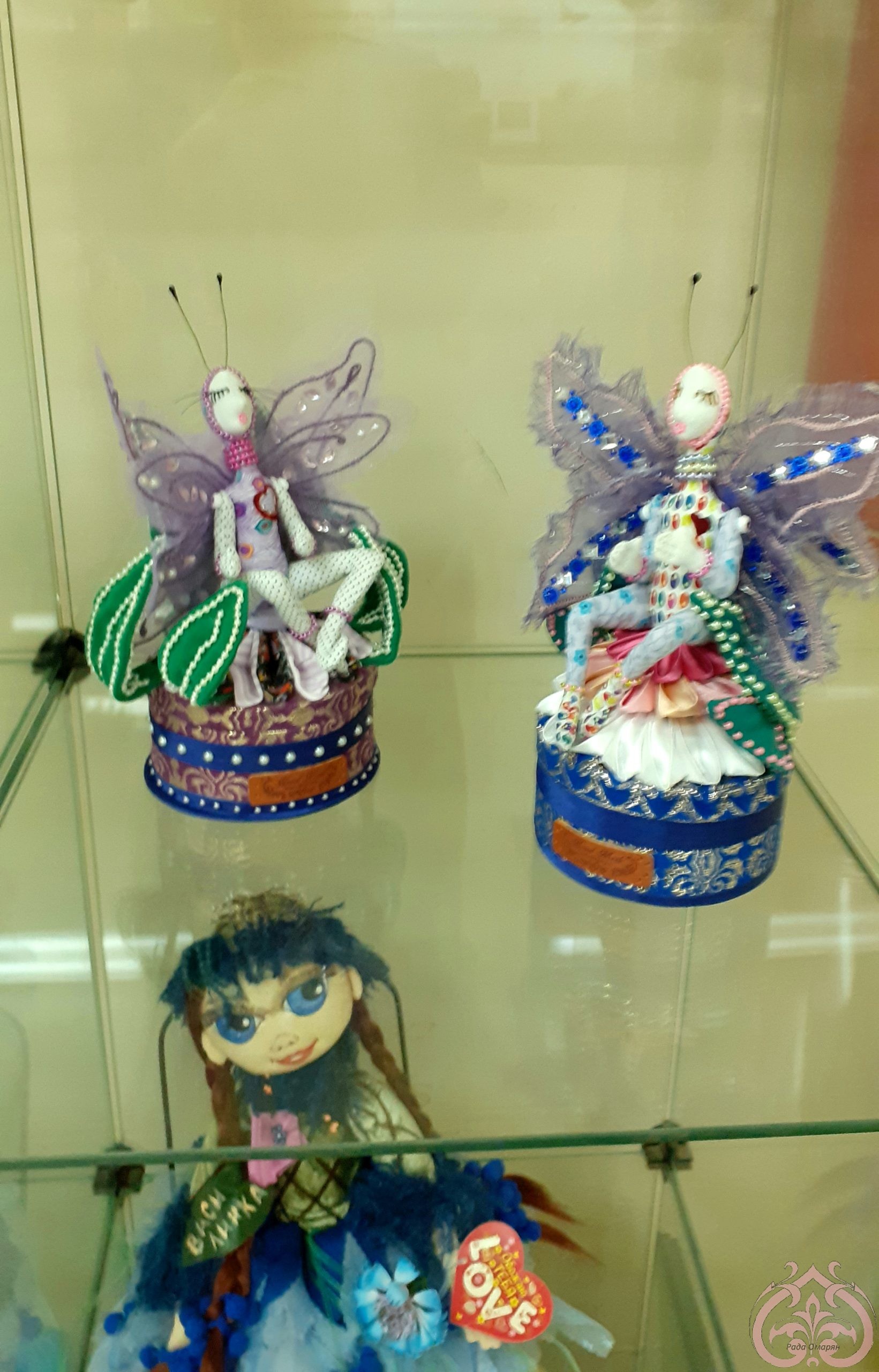 Выставка текстильных кукол   
Шкатулки в холодных тонах